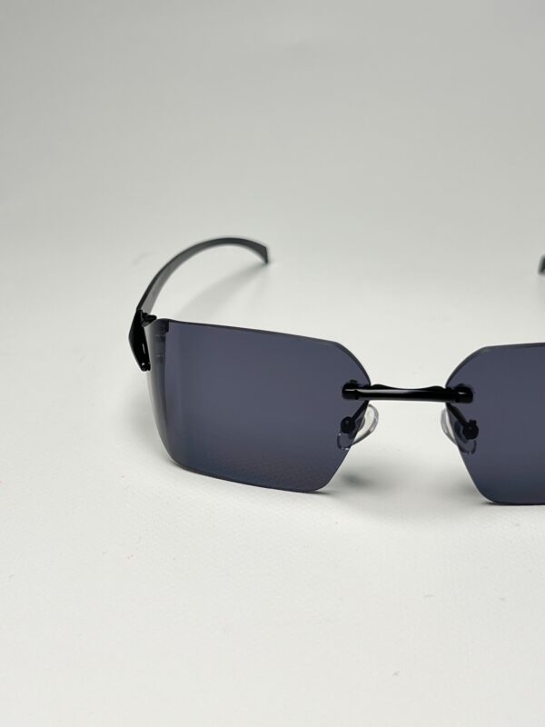 PRADA - Image 5