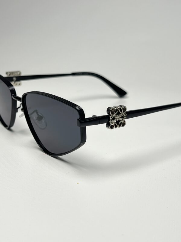 LOEWE - Image 2
