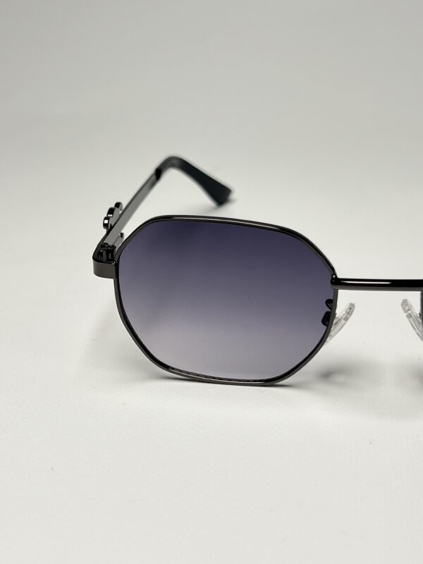Celine - Image 4