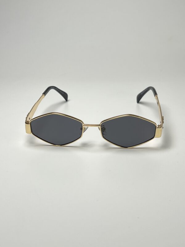 CELINE - Image 3
