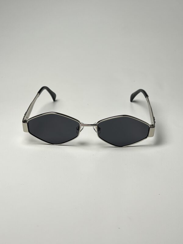 CELINE - Image 3