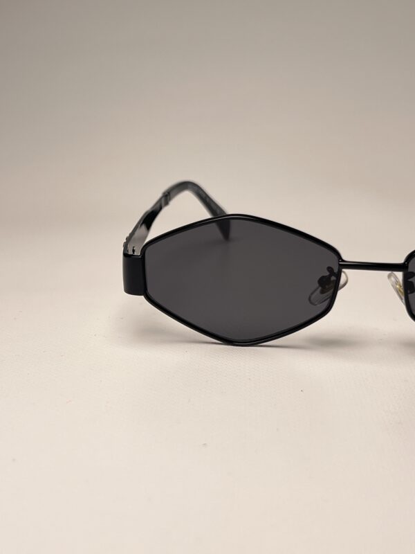 CELINE - Image 4