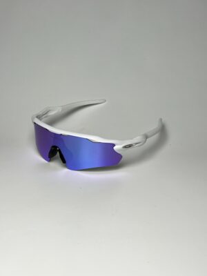 OAKLEY