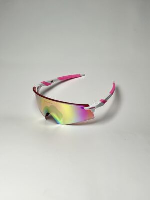 OAKLEY