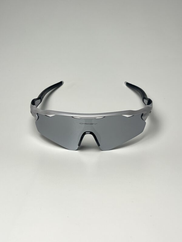 OAKLEY - Image 2