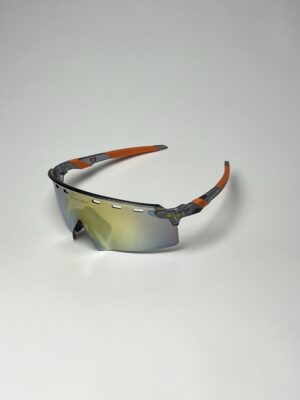 OAKLEY