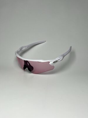 OAKLEY