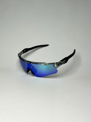OAKLEY
