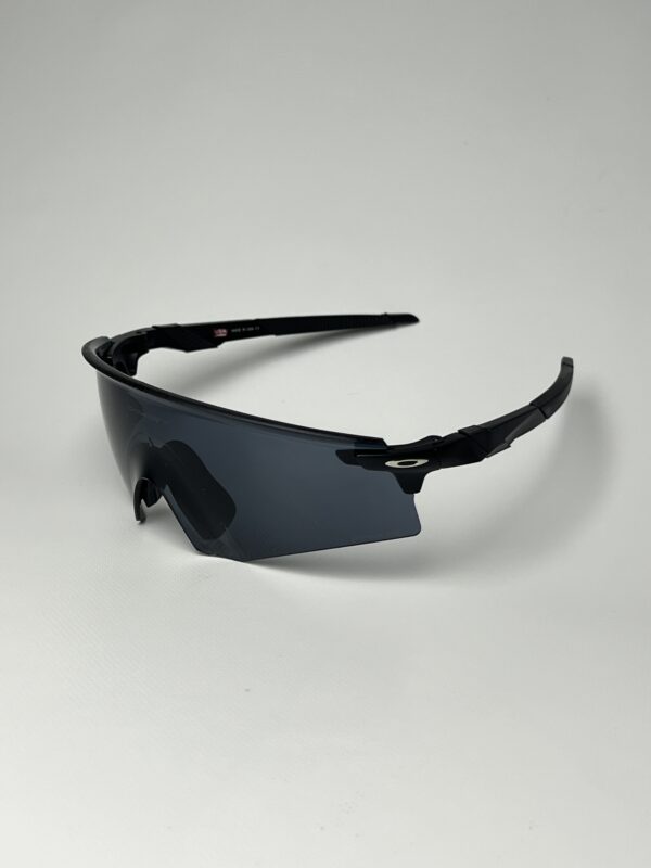 OAKLEY - Image 3