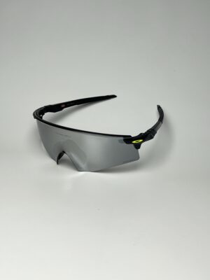 OAKLEY