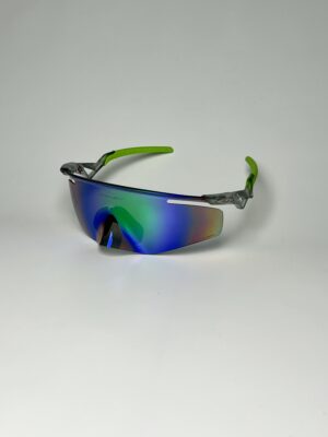 OAKLEY