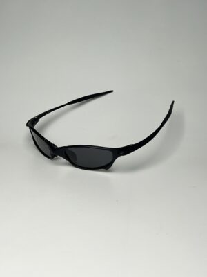 OAKLEY