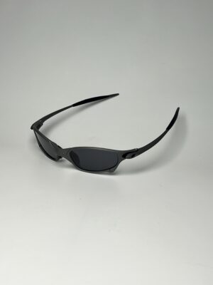 OAKLEY