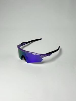 OAKLEY