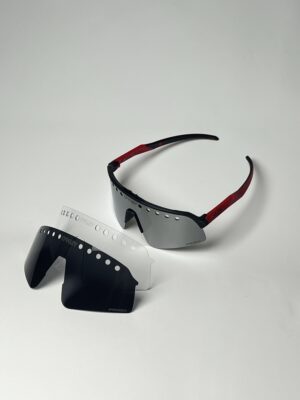 OAKLEY