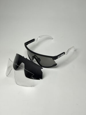 OAKLEY