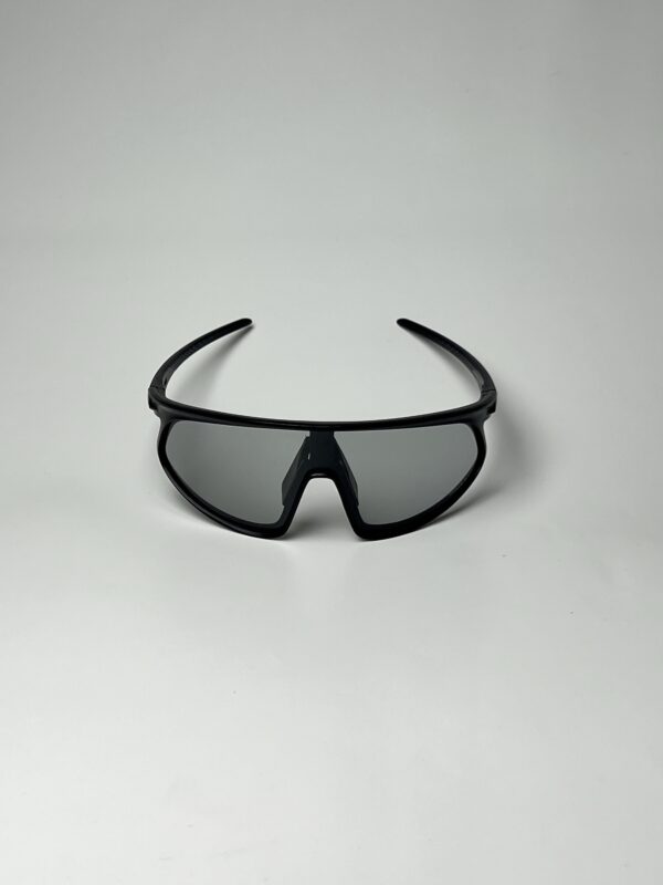 OAKLEY - Image 2