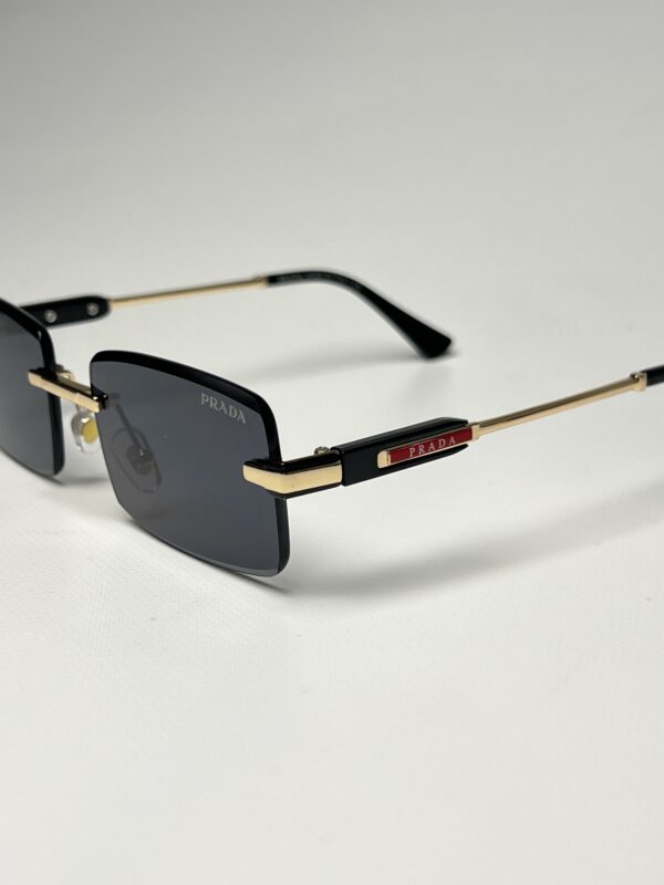 PRADA - Image 2