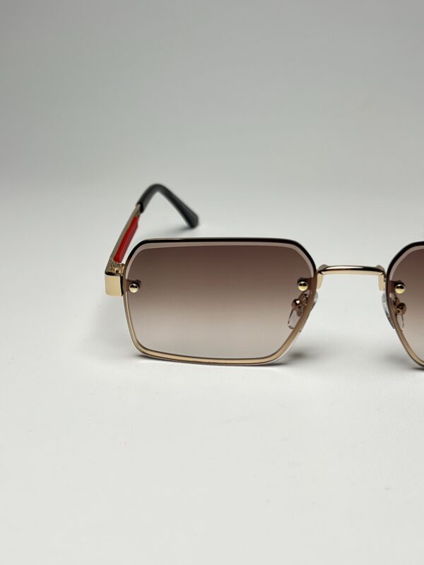 PRADA - Image 4