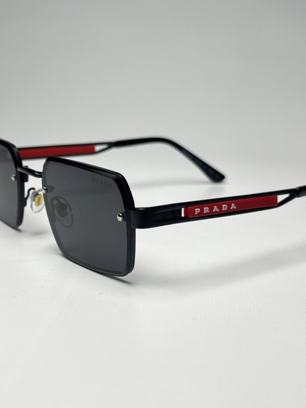 PRADA - Image 2