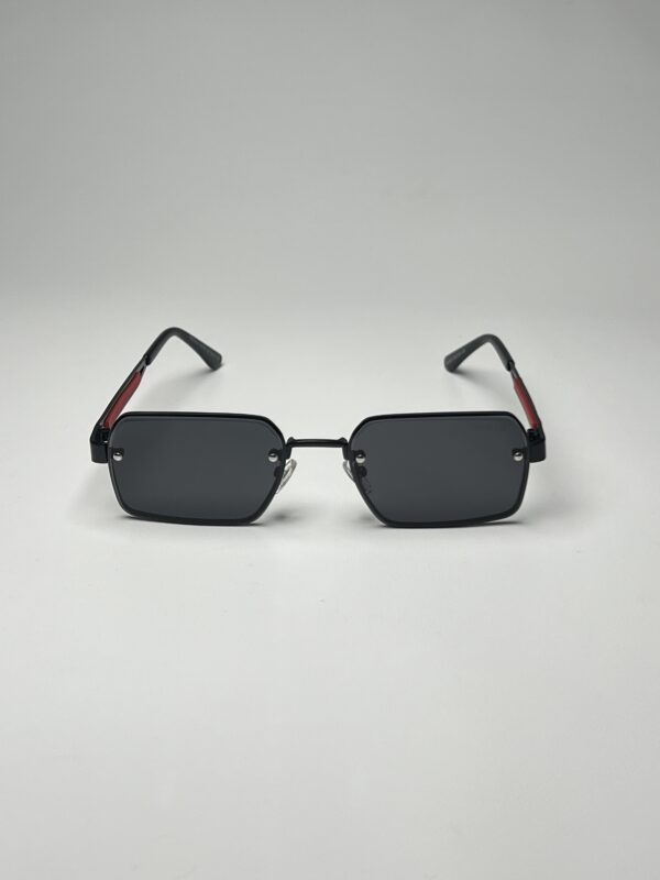 PRADA - Image 3