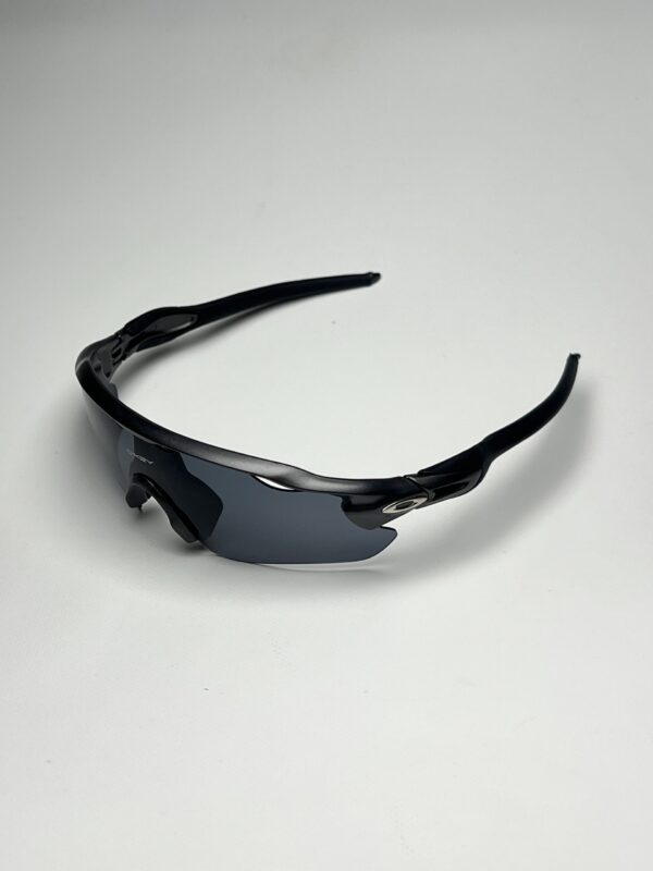 OAKLEY AAA