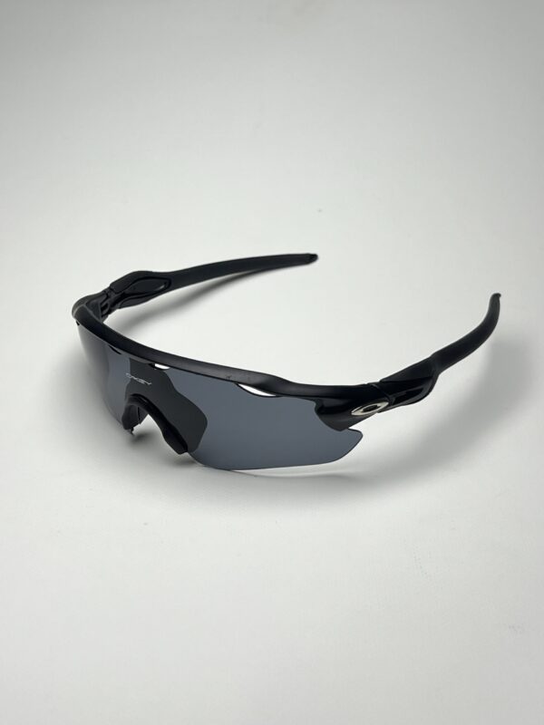 OAKLEY AAA