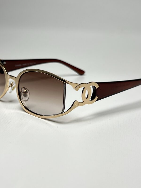 CHANEL - Image 2