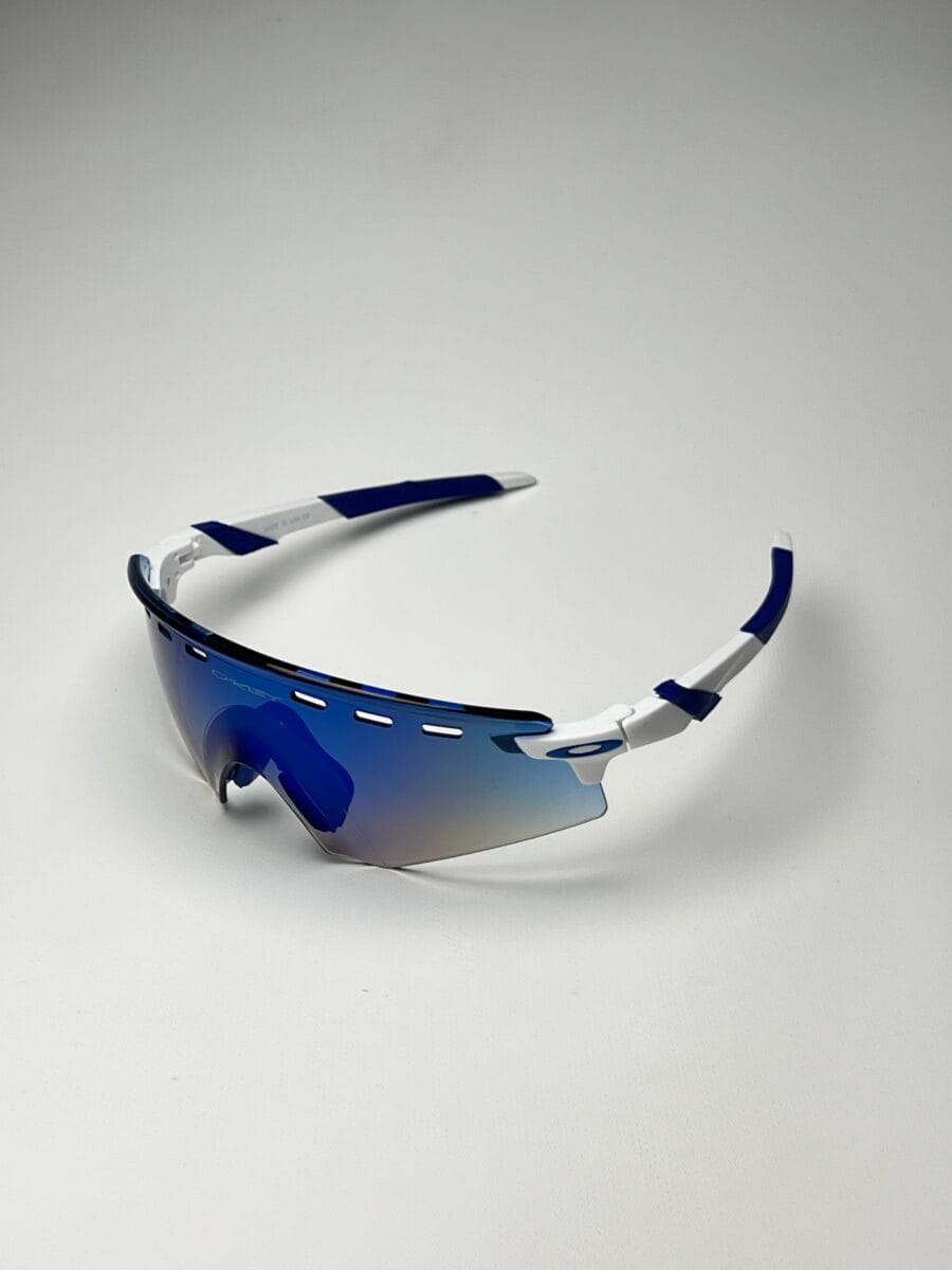 OAKLEY AAA