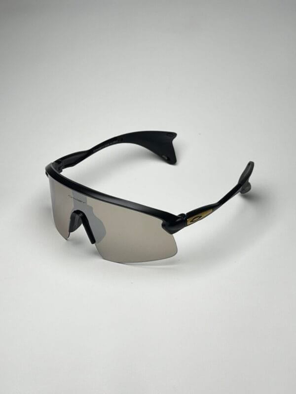 OAKLEY AAA