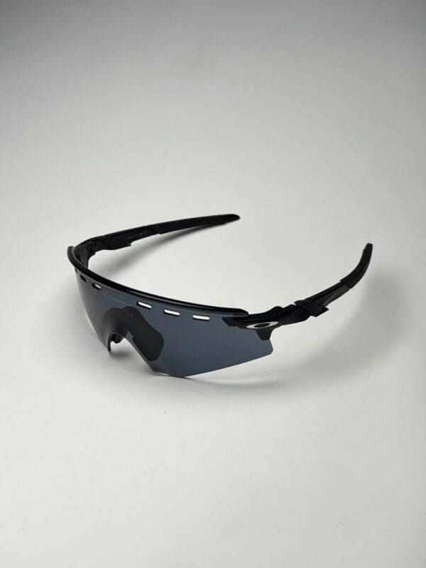 OAKLEY AAA