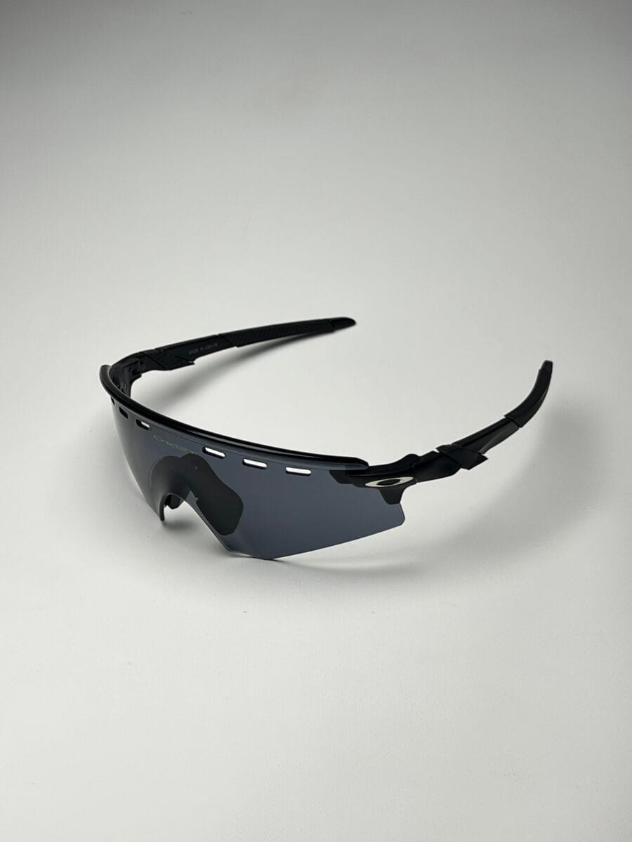 OAKLEY AAA