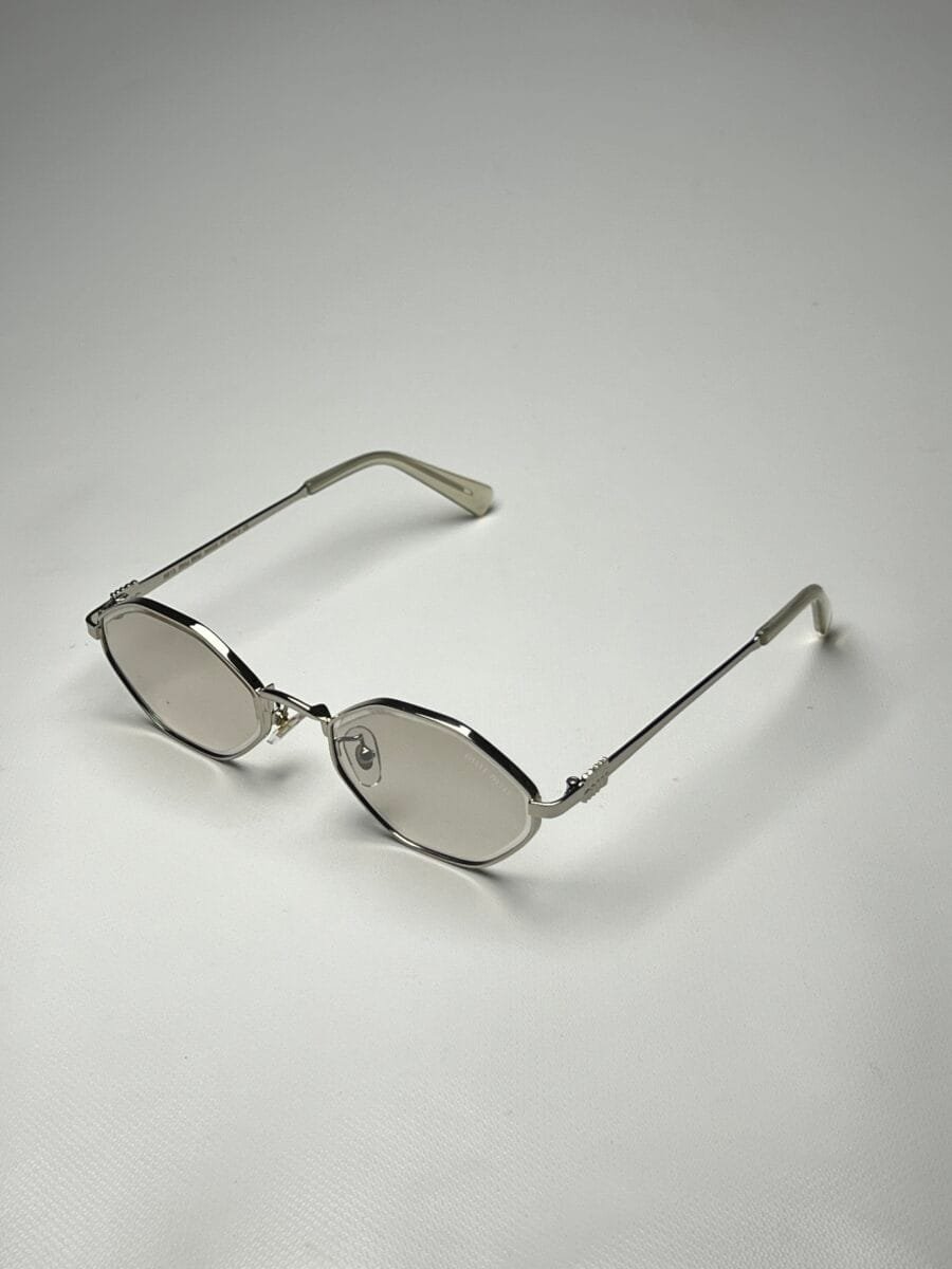Miu-Miu Ovalada Gris