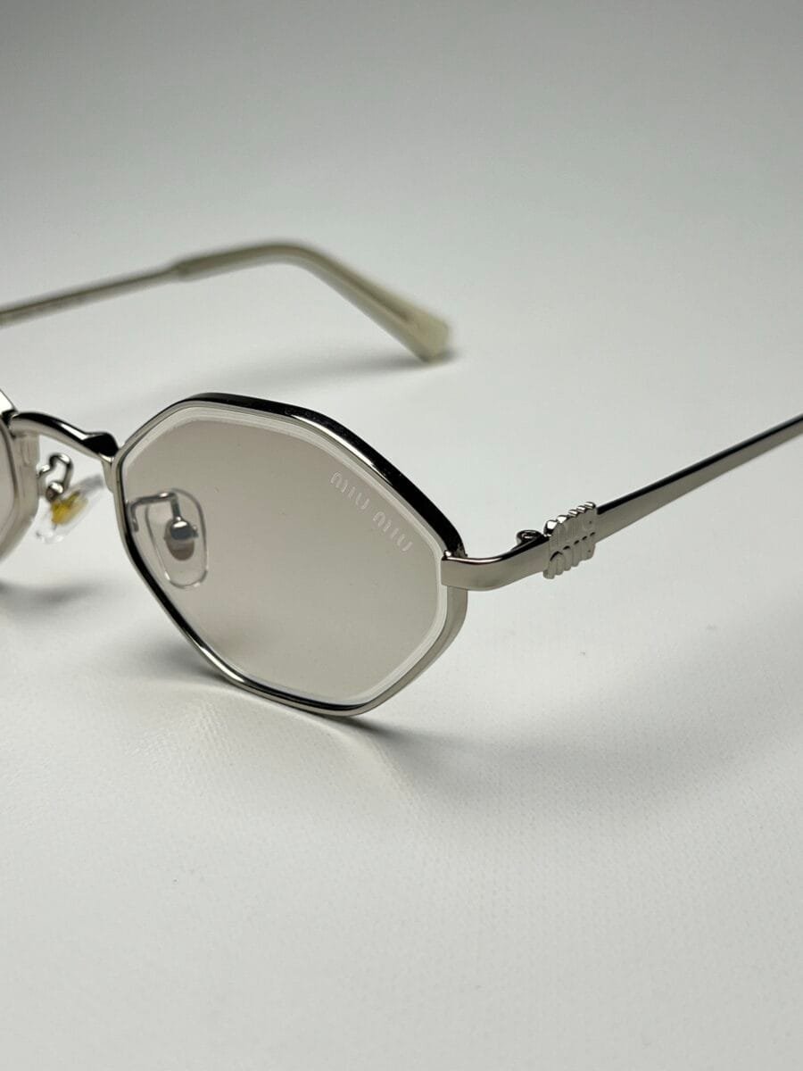 Miu-Miu Ovalada Gris - Image 2