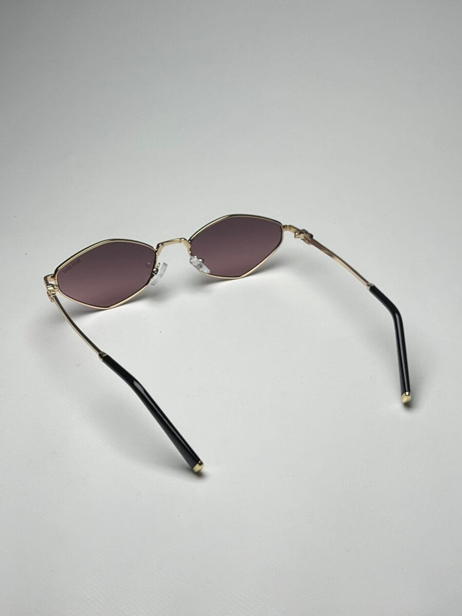 Miu-Miu Triangular Lila - Image 4