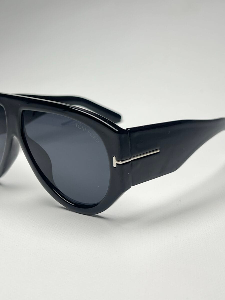 TOM FORD - Image 2